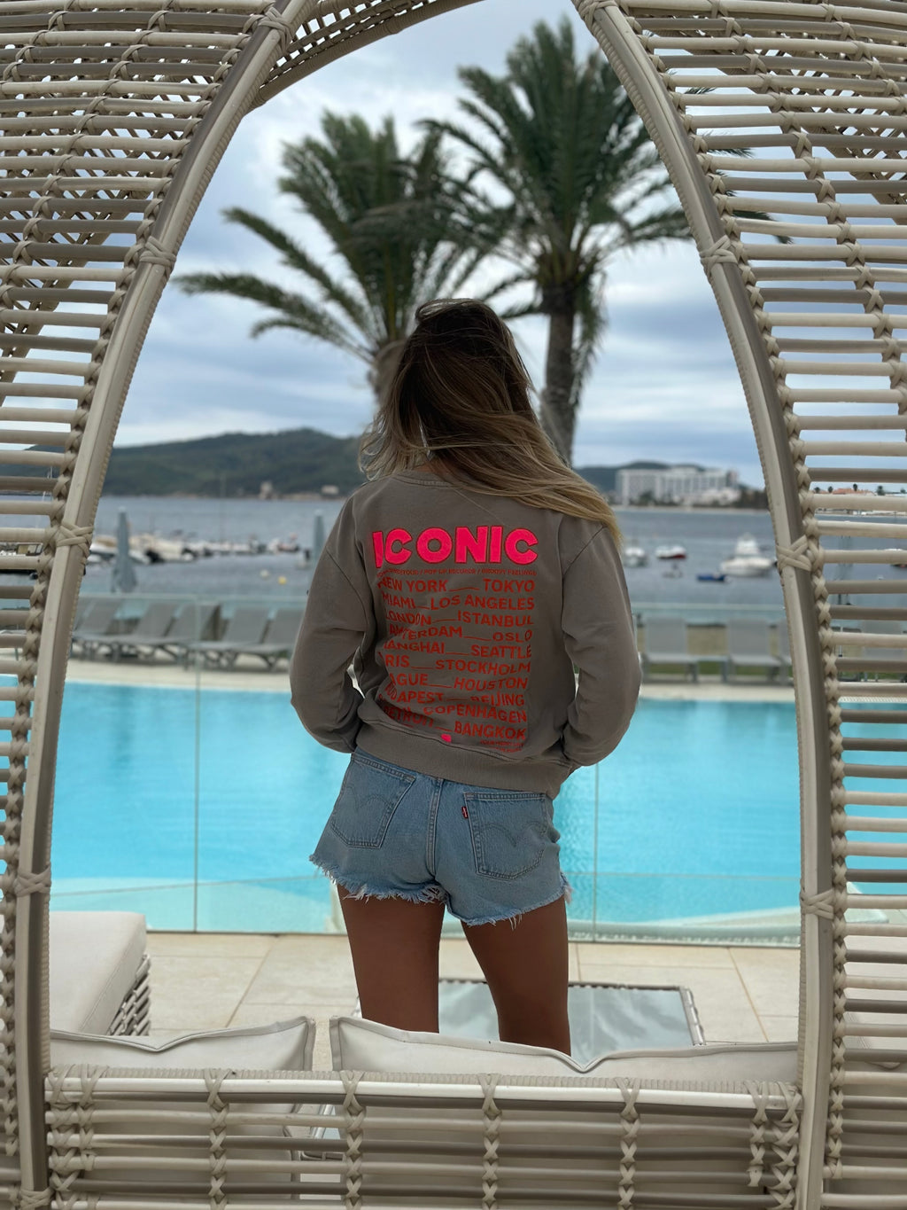 Sweat-shirt * Iconic