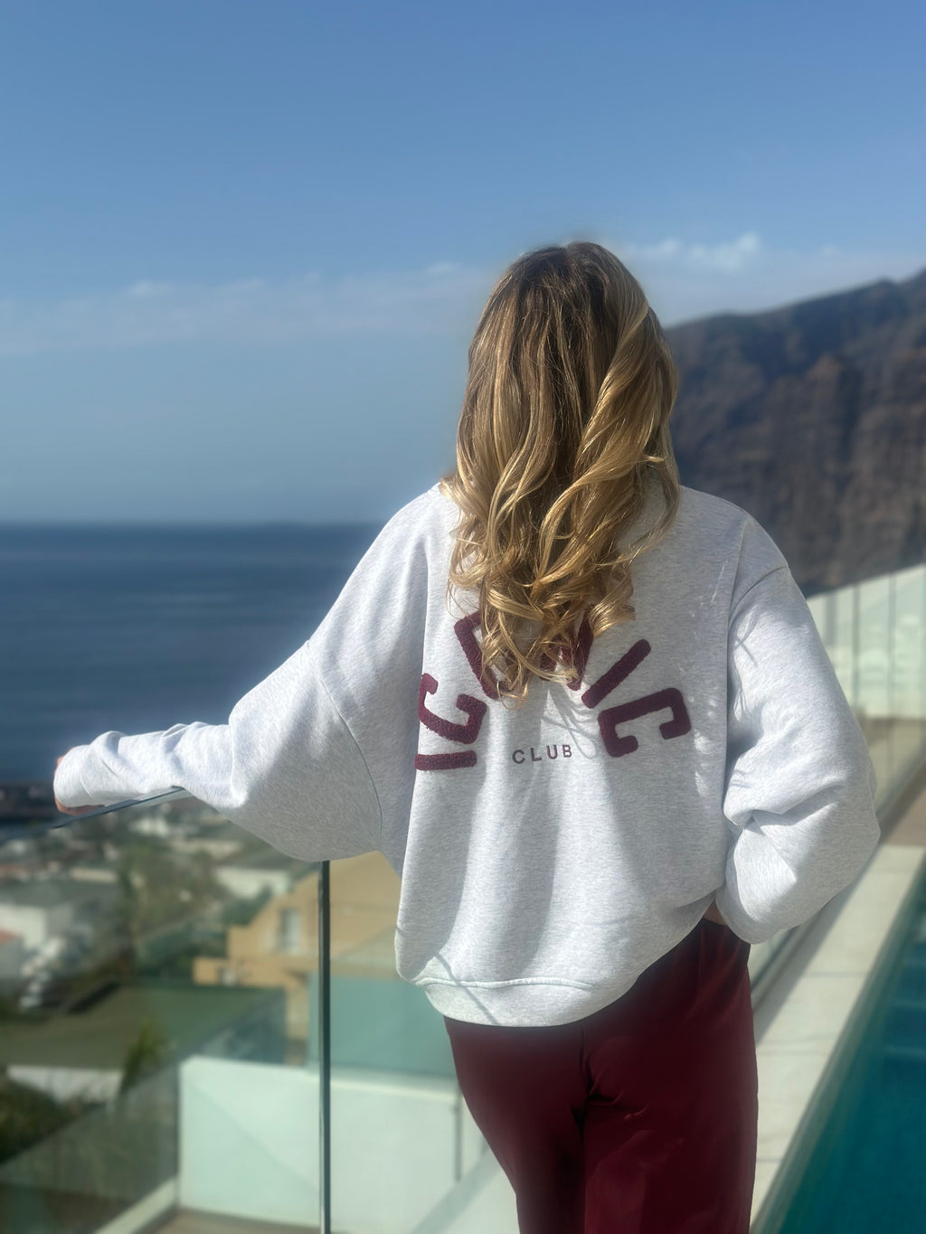 Sweat * Iconic club * uni