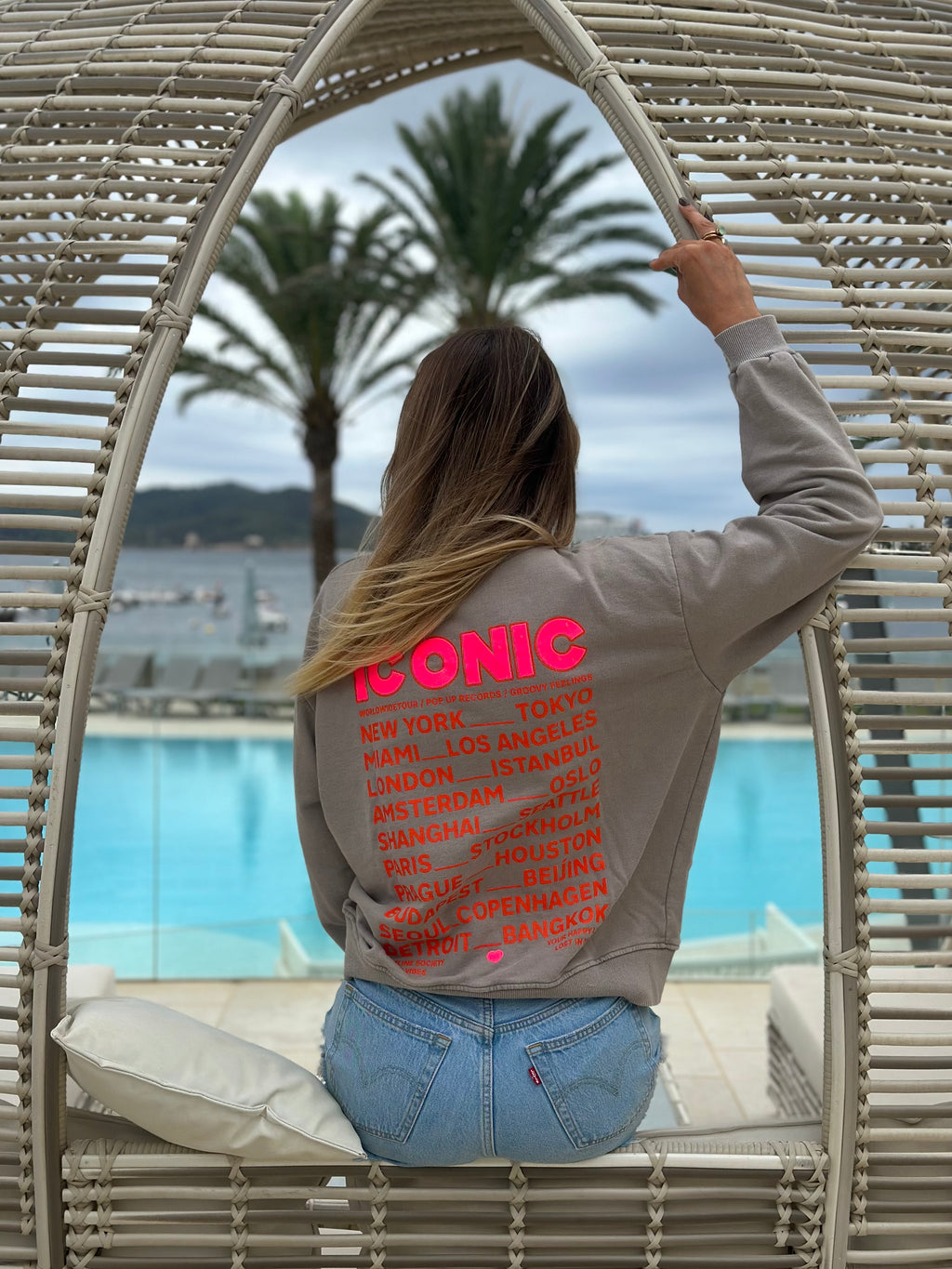 Sweat-shirt * Iconic