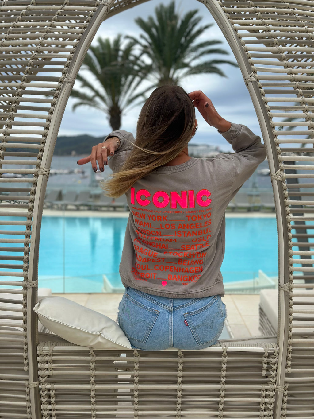 Sweat-shirt * Iconic