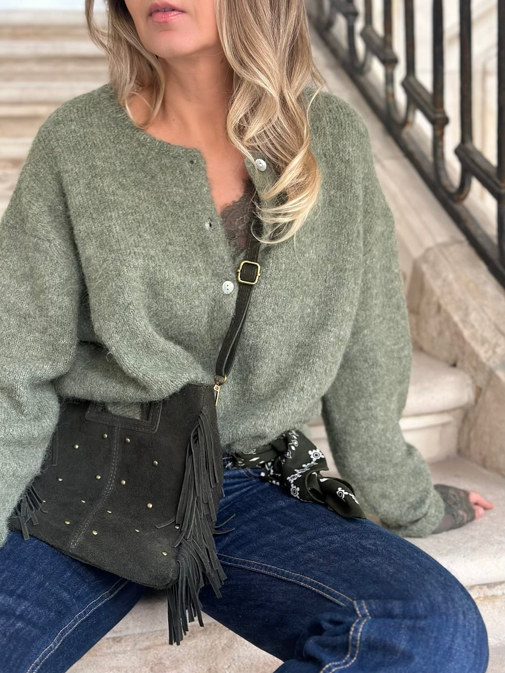 Sac * Elly * à frange suede clouté or