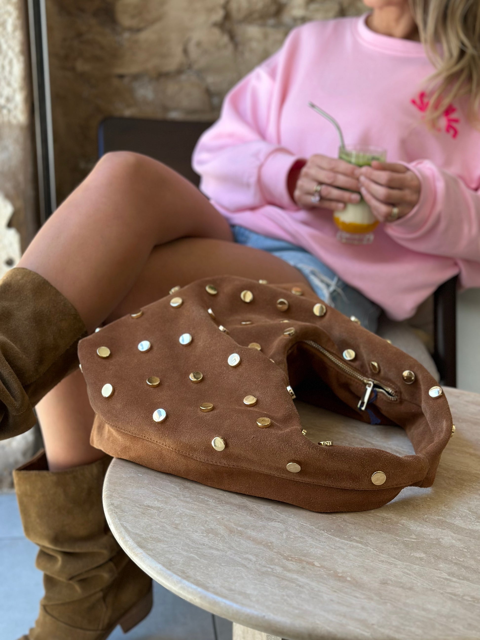 Sac en daim clouté * Paula *