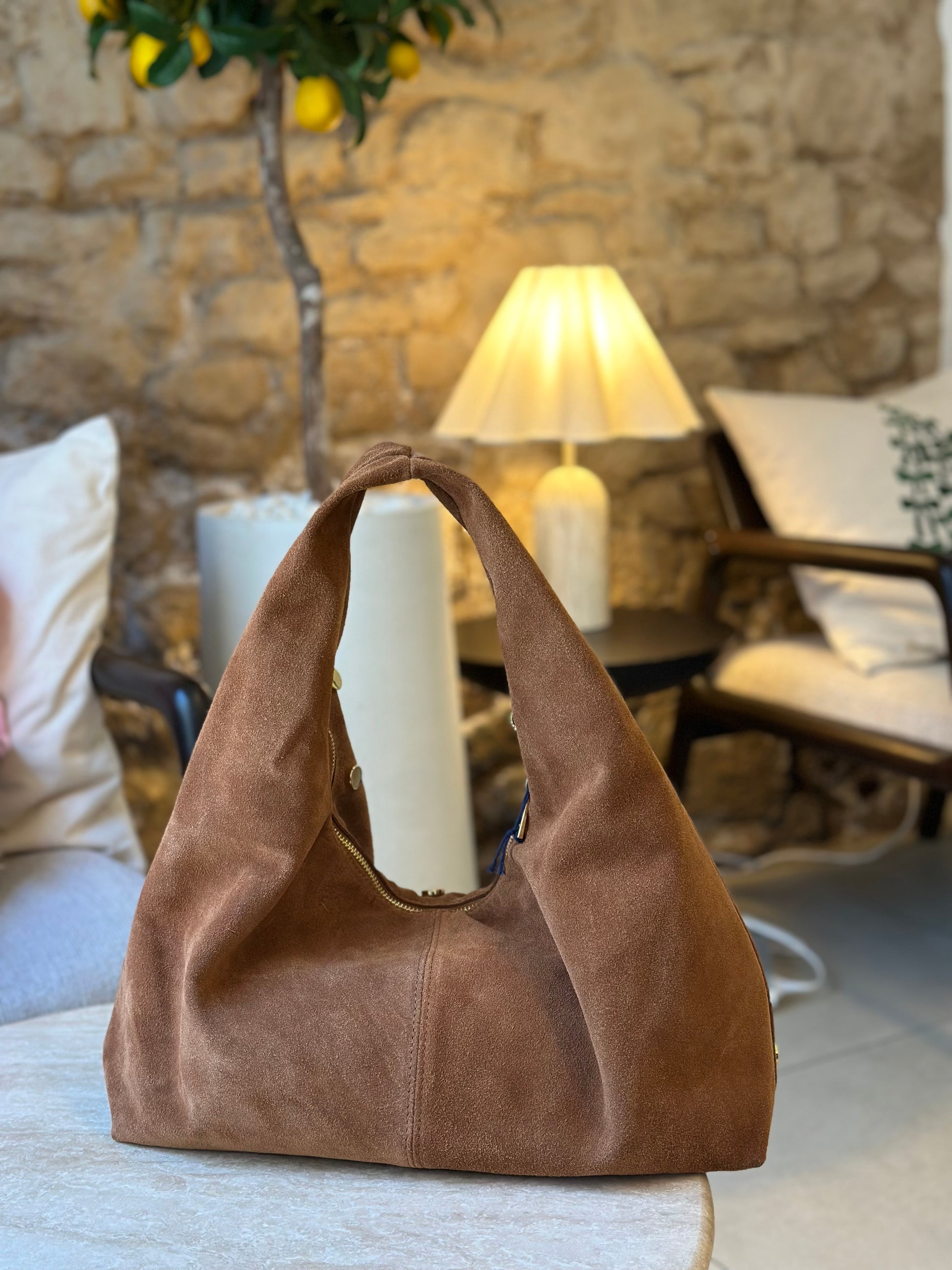 Sac en daim clouté * Paula *