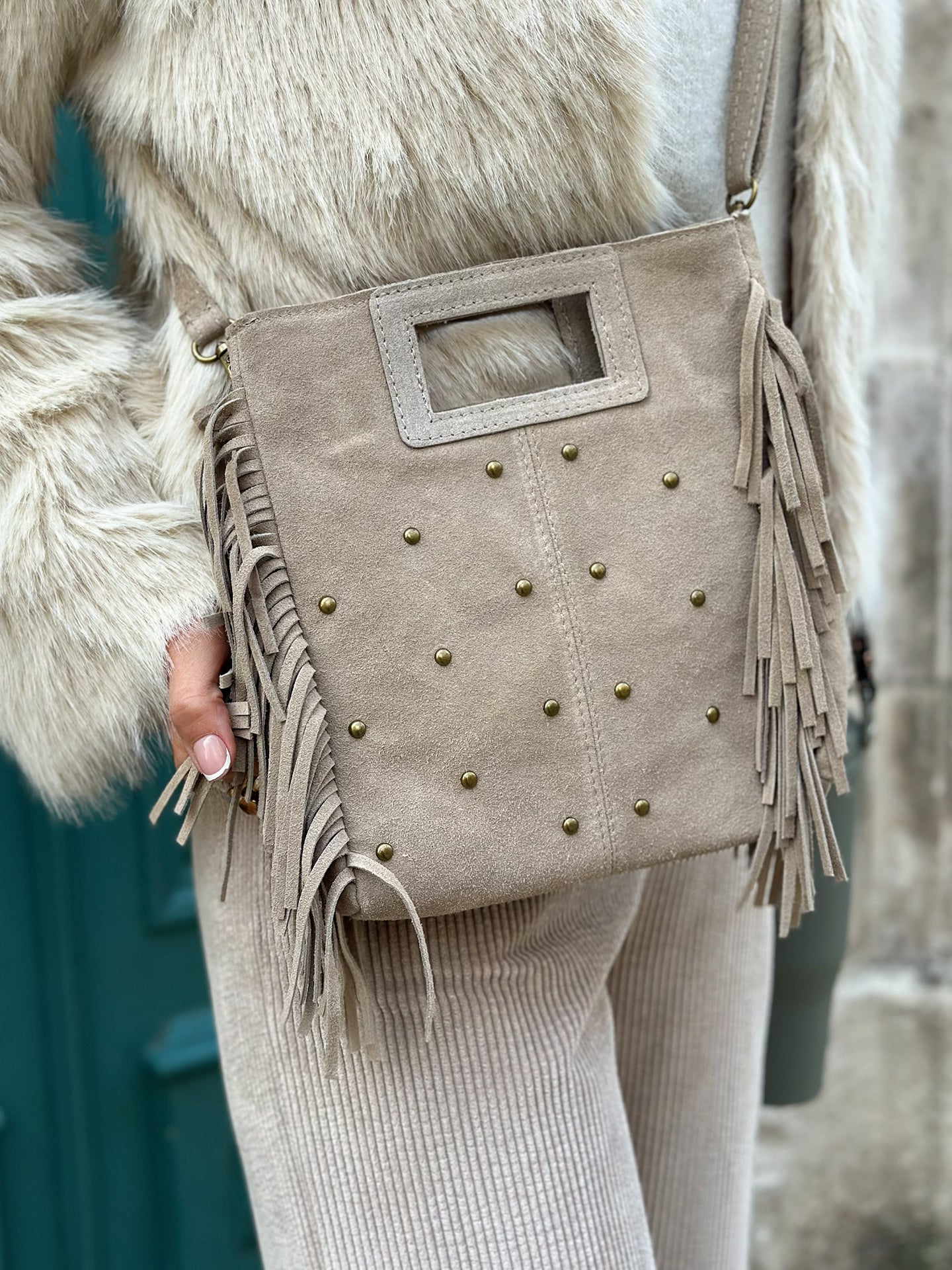 Sac * Elly * à frange suede clouté or