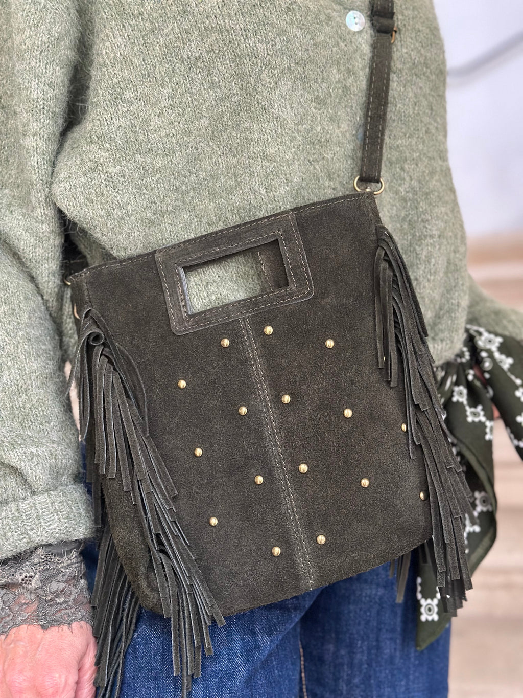 Sac * Elly * à frange suede clouté or