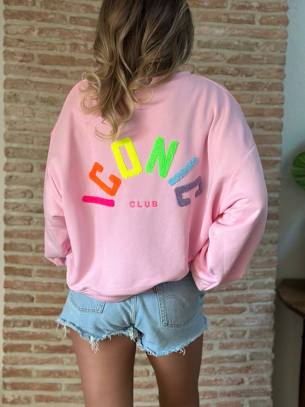 Sweat * Iconic Club *