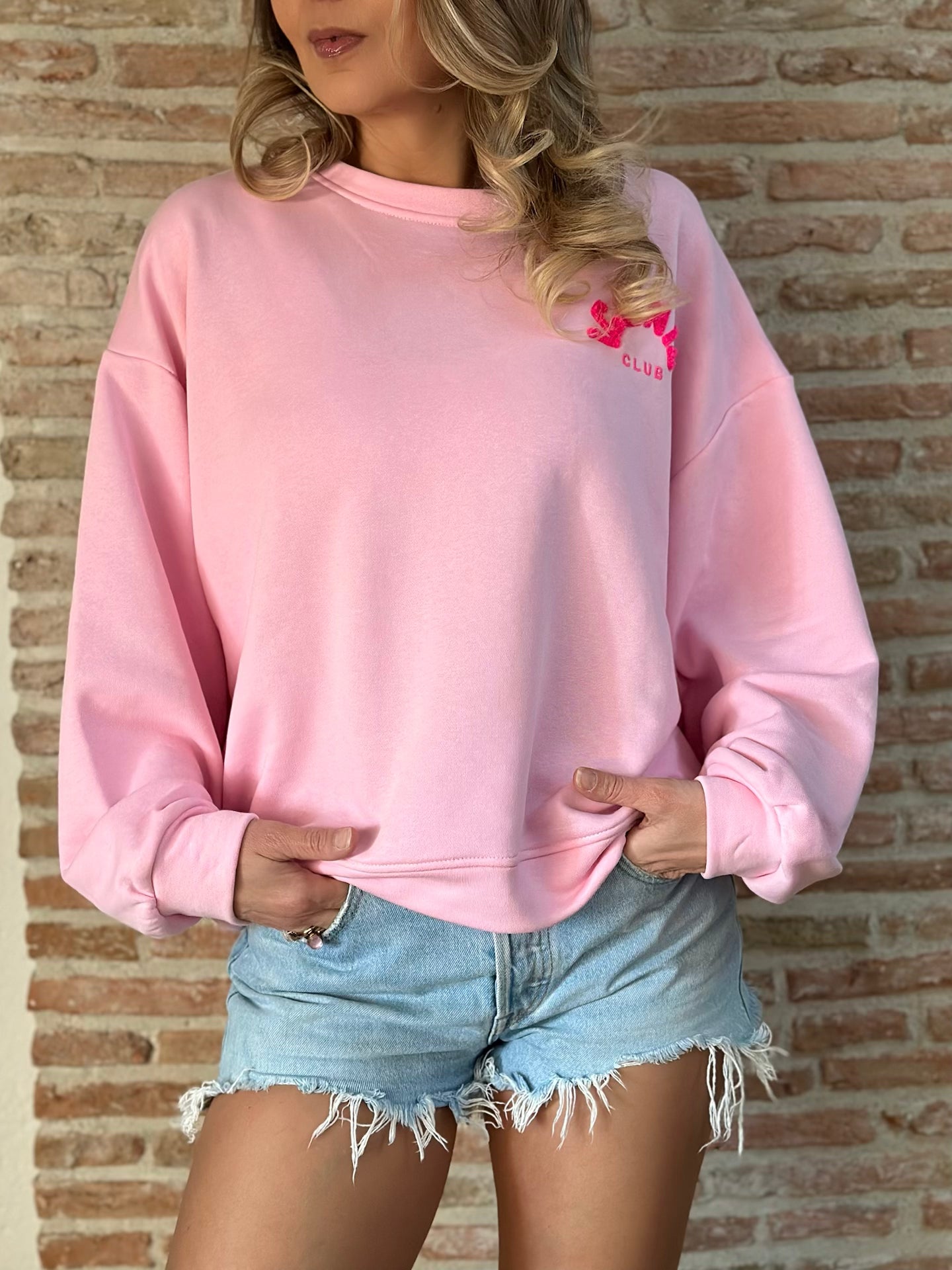 Sweat * Iconic Club *