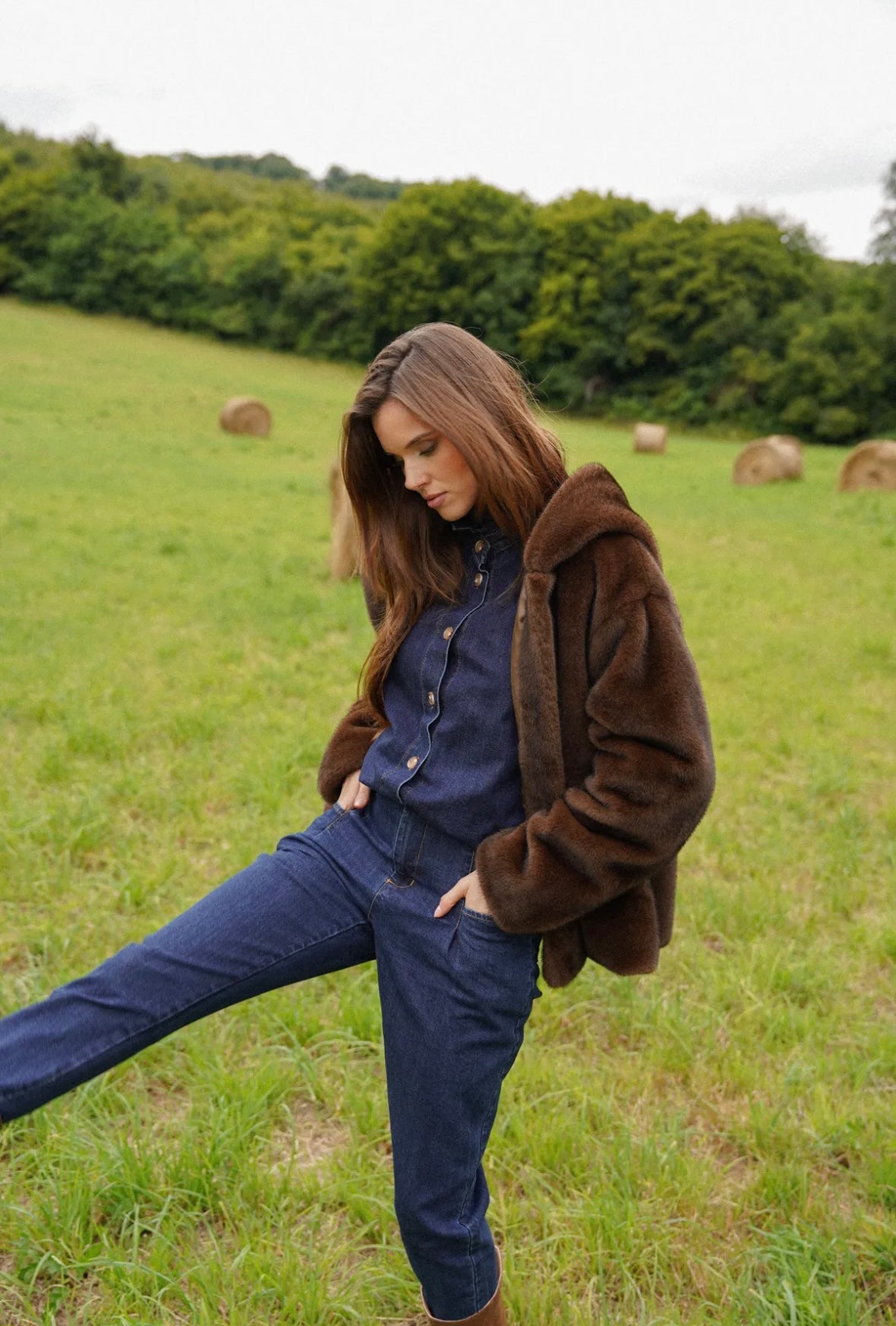 Fausse fourrure à capuche * Victoria *