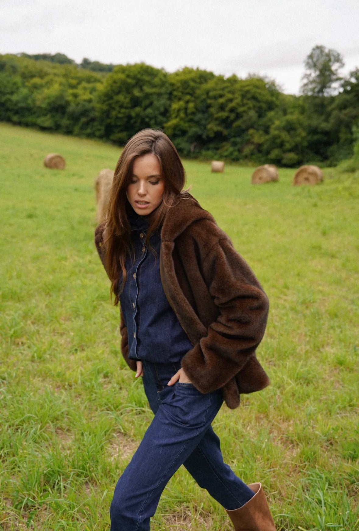 Fausse fourrure à capuche * Victoria *